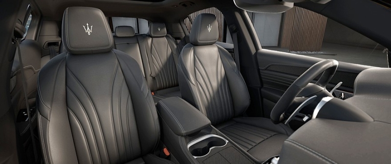 Обновлённый Maserati Grecale: более строгое лицо и расширенная моторная гамма