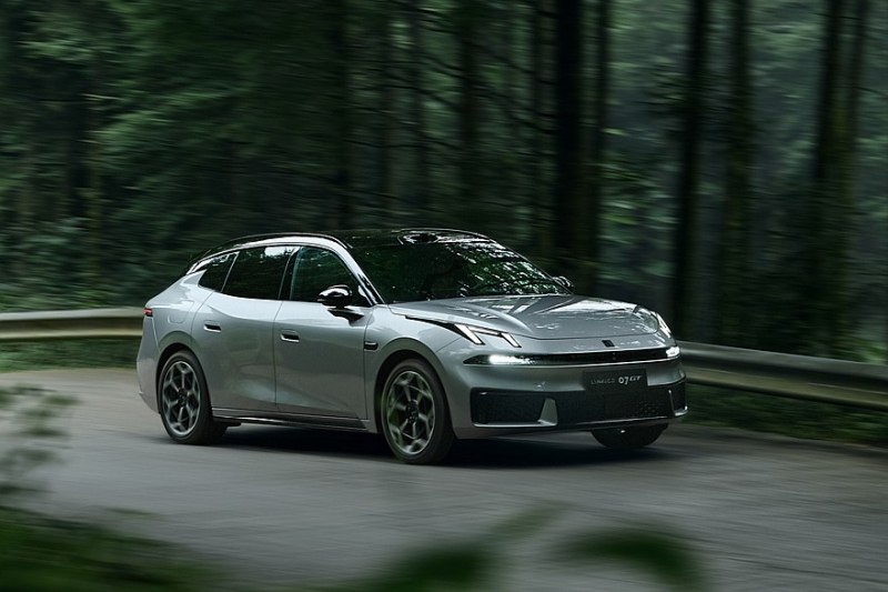 Представлен универсал Lynk & Co 07GT: полный привод и спецверсия