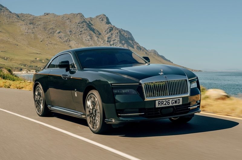 Rolls-Royce Spectre Series II: больше мощности, больше запас хода и диски в стиле Zeekr
