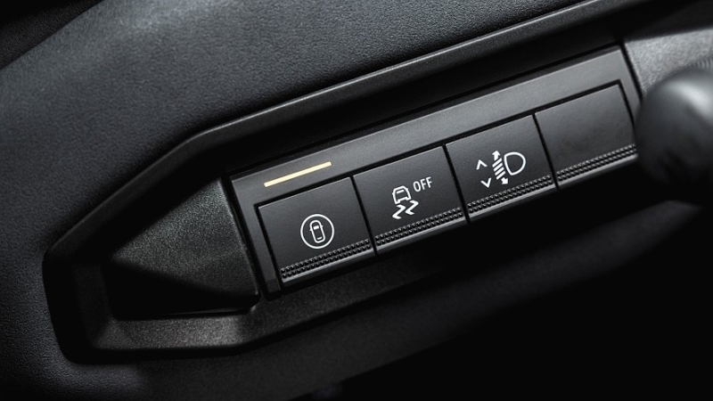 Кросс-универсал Dacia Striker: бюджетный конкурент Skoda Octavia полностью рассекречен