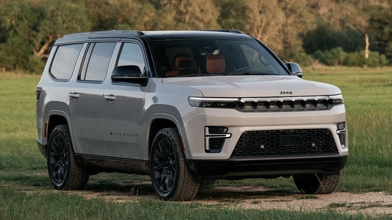 Новый флагманский внедорожник Jeep: первые изображения