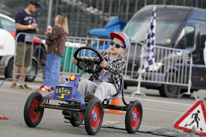 &laquo;Серия классика 2026&raquo; на Moscow Raceway третий этап &ndash; успех, эмоции и ретромагия!
