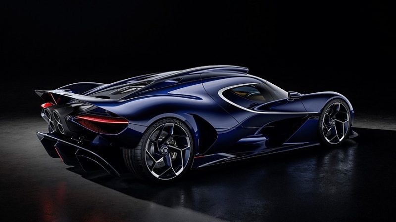 Bugatti Destrier: дорожный &laquo;боевой конь&raquo; на базе трекового суперкара Bugatti Bolide