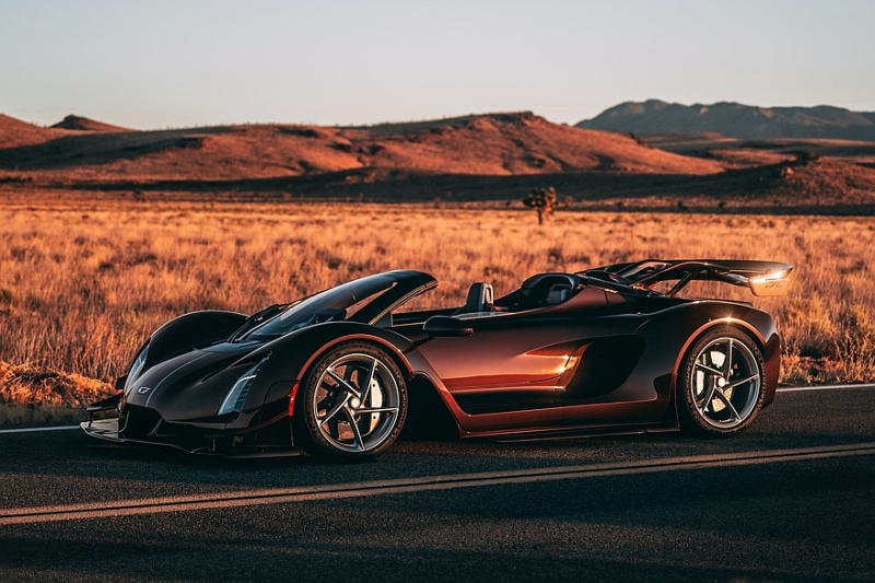 Czinger 21C Spyder: две съёмные крыши и ещё больше аддитивных технологий в конструкции