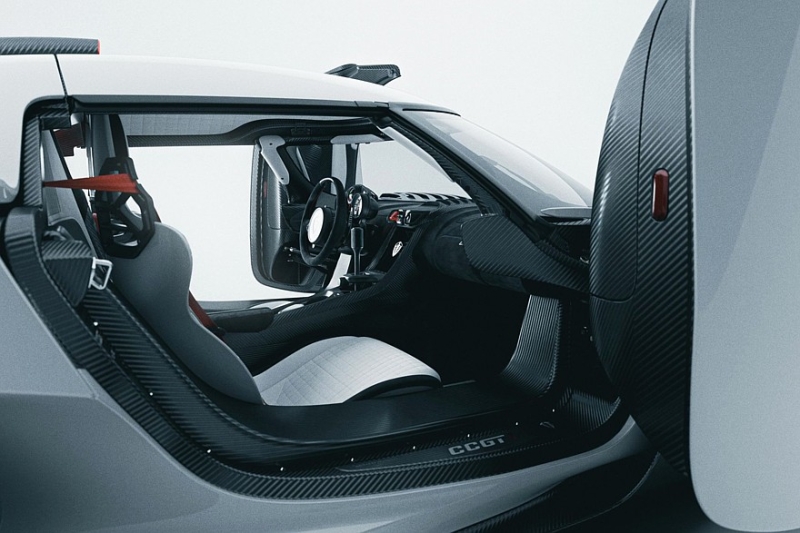 Koenigsegg CCGT1: классические формы, очень мощный V8 и трековая закалка