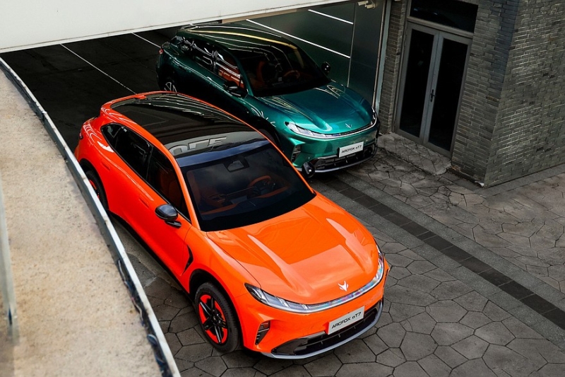 Кроссовер Arcfox Alpha T7 со спортивным имиджем от BAIC: показан интерьер