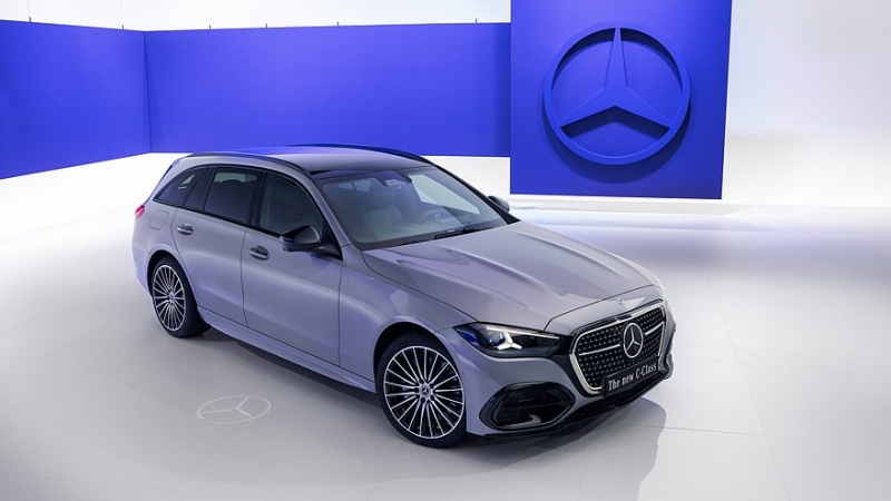 Mercedes-Benz рассекретил обновлённые седан и универсал C-Class с ДВС. Цены известны