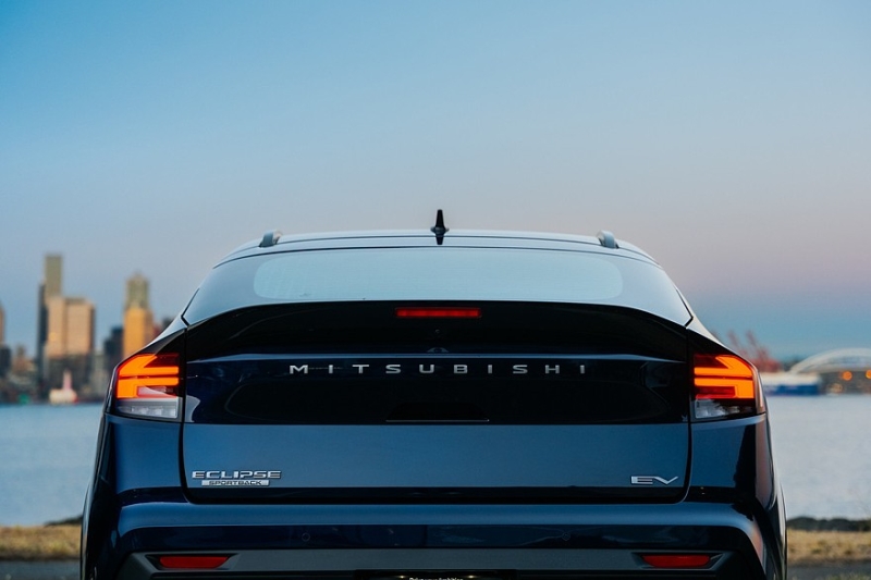 Mitsubishi Eclipse Sportback EV на базе Nissan: новые официальные фото и подробности