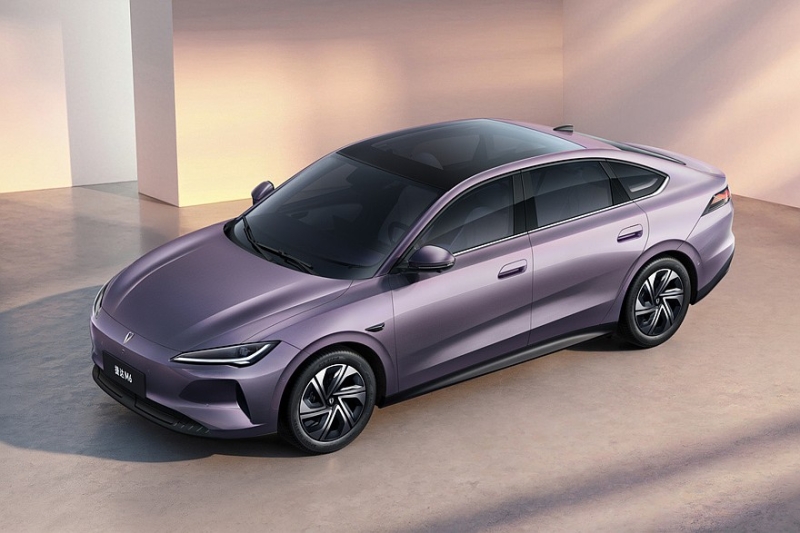 Новый седан Jetta M6 показал свой интерьер: без сюрпризов