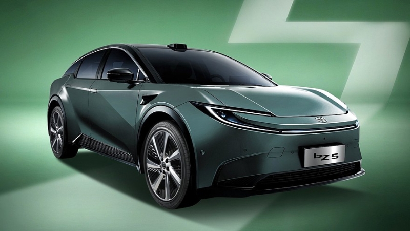 Плохо продающийся Toyota bZ5 пытается привлечь покупателей обновками и скидками