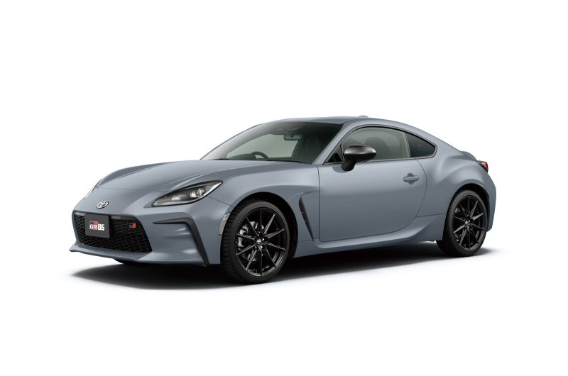 Спорткару Toyota GR86 досталось несколько обновок, в том числе в технике