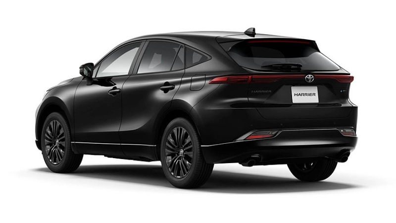Toyota освежила кроссоверы Yaris Cross GR Sport и Harrier