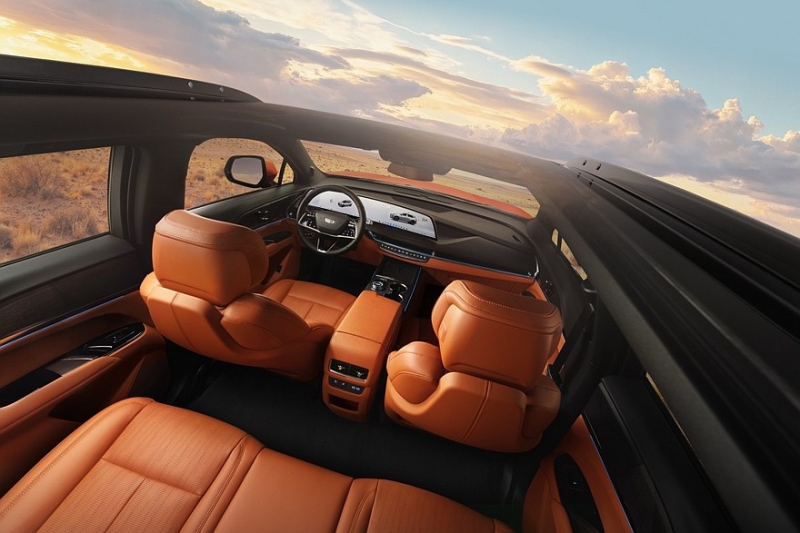 Cadillac XT5 второго поколения: новая начинка, другой дизайн, автопилот и кое-что ещё