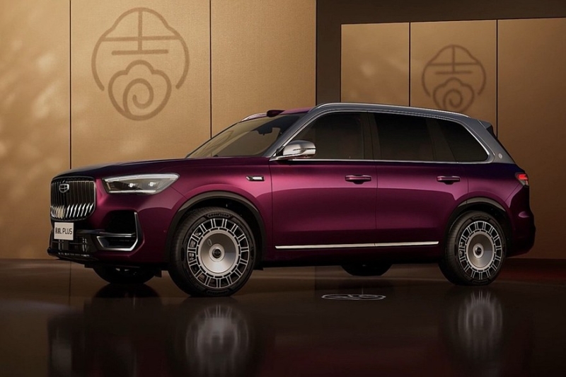 Флагманский кроссовер Geely Monjaro Plus показал свой интерьер