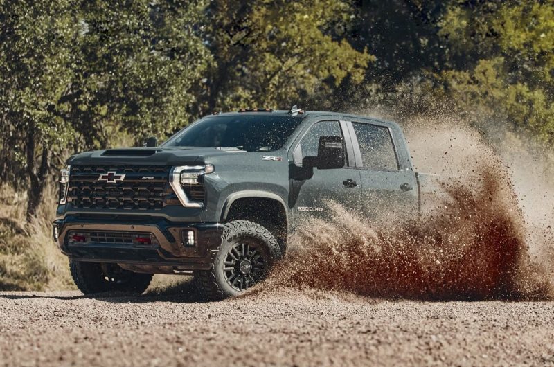 GM анонсировал новый турбодизель V8 Duramax для Chevrolet Silverado HD и GMC Sierra HD