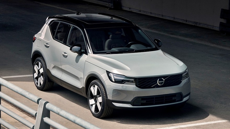 Компактные кроссоверы Volvo XC40, EX40 и EC40 пережили долгожданный рестайлинг