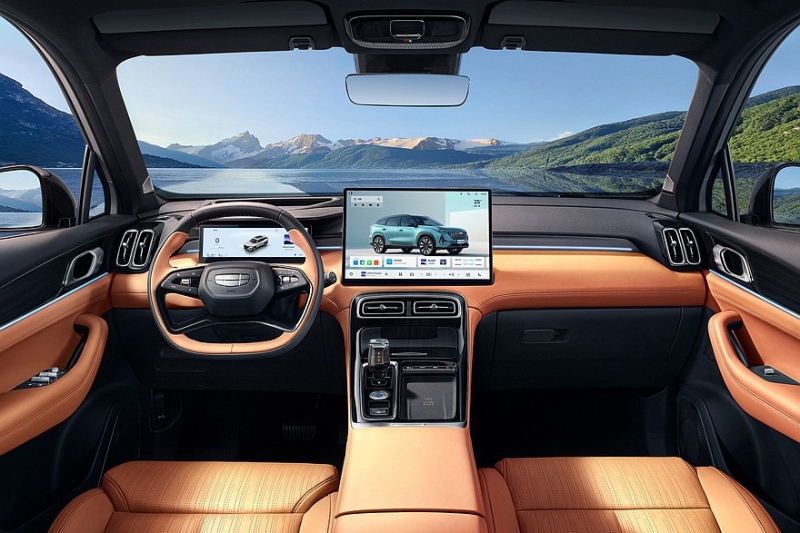Кроссовер Geely Atlas получил новую версию: другая начинка и кое-что ещё