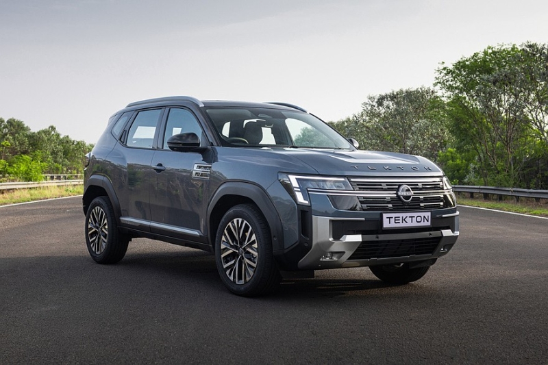Кроссовер Nissan Tekton, брат Renault Duster: теперь с левым рулём