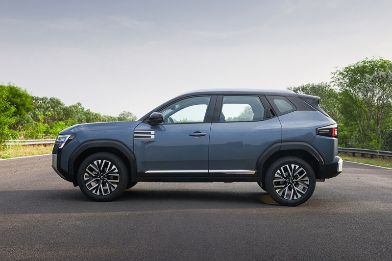 Кроссовер Nissan Tekton, брат Renault Duster: теперь с левым рулём