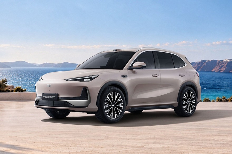 Обновлённый Geely EX5/Galaxy E5: задний привод, более мощный мотор и кое-что ещё