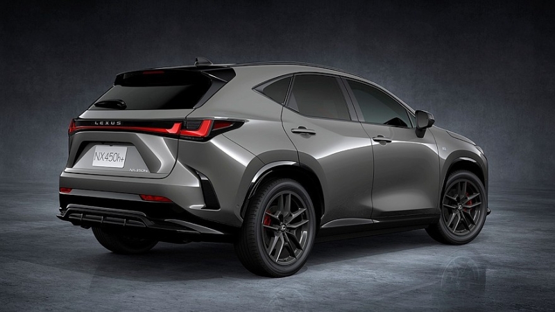 Обновлённый Lexus NX: упрощённый салон с парфюмом и настроенное на Нюрбургринге шасси