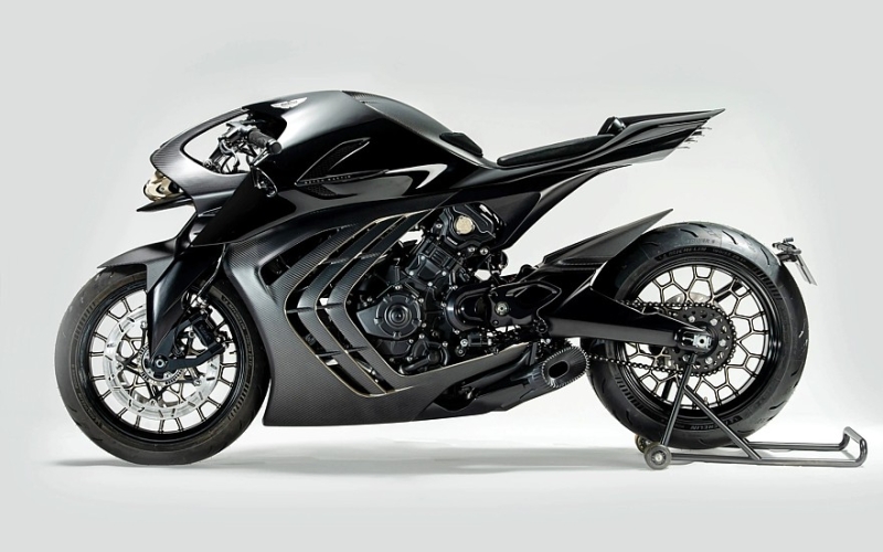 Первый дорожный мотоцикл от Aston Martin и Brough Superior: для состоятельных эстетов