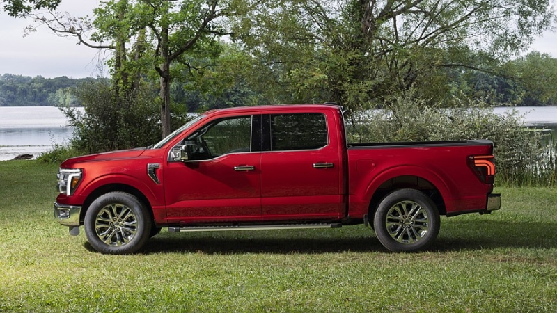 Посвежевший Ford F-150 получил другой базовый мотор и новую версию Carhartt