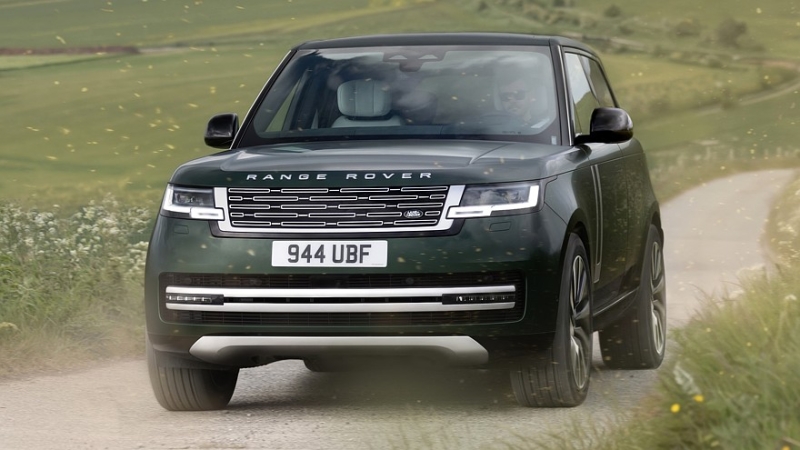 Range Rover Electric полностью рассекречен: средние характеристики за бешеные деньги