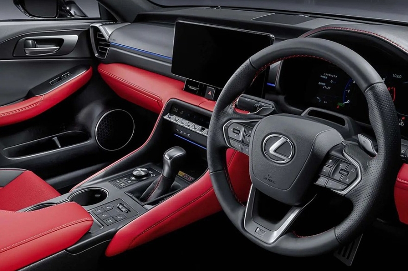 Седан Lexus IS обзавёлся новой спецверсией на домашнем рынке