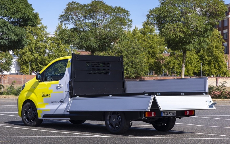 В моторную гамму Opel Vivaro Flatbed вошёл 150-сильный турбодизель