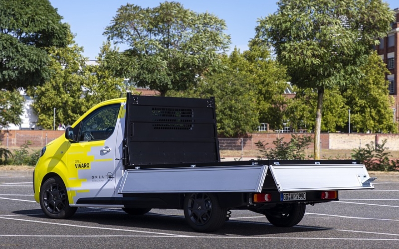 В моторную гамму Opel Vivaro Flatbed вошёл 150-сильный турбодизель