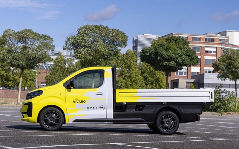 В моторную гамму Opel Vivaro Flatbed вошёл 150-сильный турбодизель