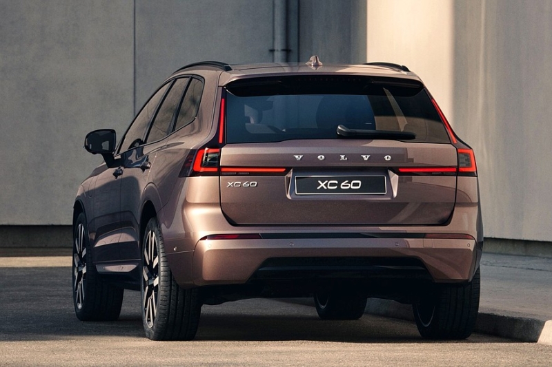 Volvo XC60: второй рестайлинг и большая батарея для гибрида. Такую же получил Volvo XC90