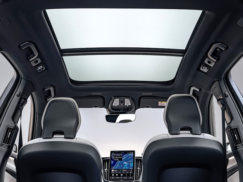 Volvo XC60: второй рестайлинг и большая батарея для гибрида. Такую же получил Volvo XC90