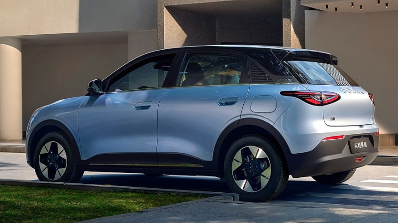Geely выпустила миллионный экземпляр хэтчбека EX2 перед его запуском в России