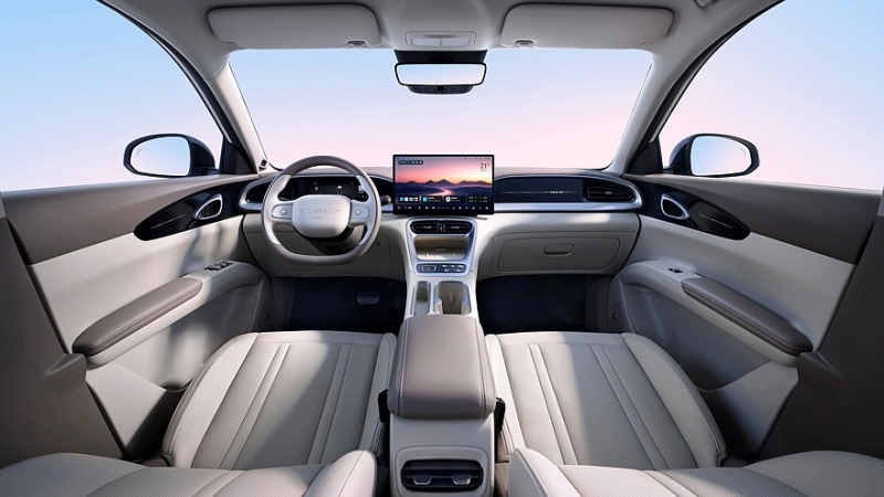 Geely выпустила миллионный экземпляр хэтчбека EX2 перед его запуском в России