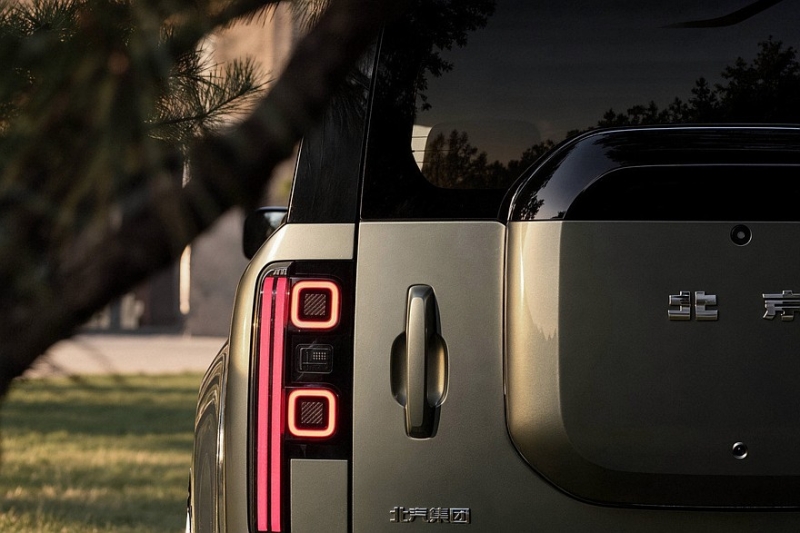 Линейку BAIC пополнил кроссовер Beijing Xingtan 5X в стиле Land Rover Defender