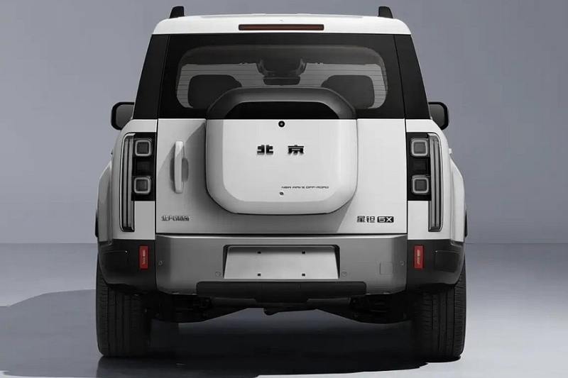 Линейку BAIC пополнил кроссовер Beijing Xingtan 5X в стиле Land Rover Defender