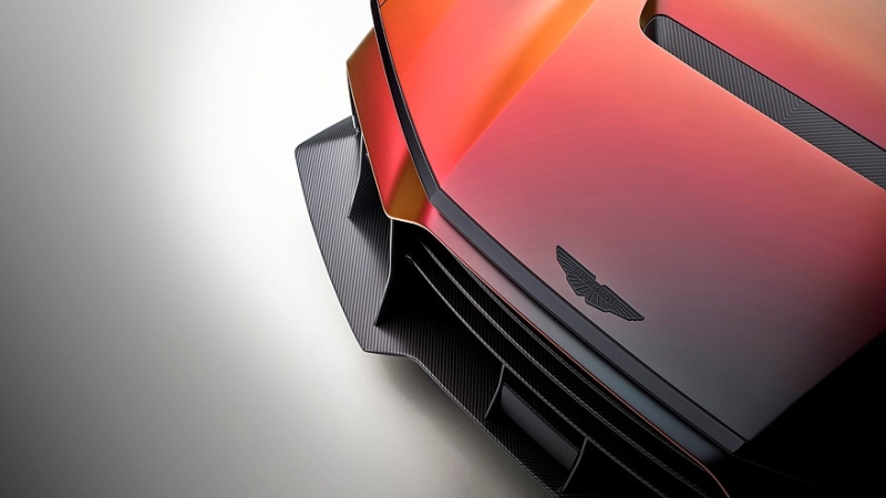 Aston Martin Valen оказался слегка мощнее и динамичнее &laquo;донорского&raquo; Vanquish
