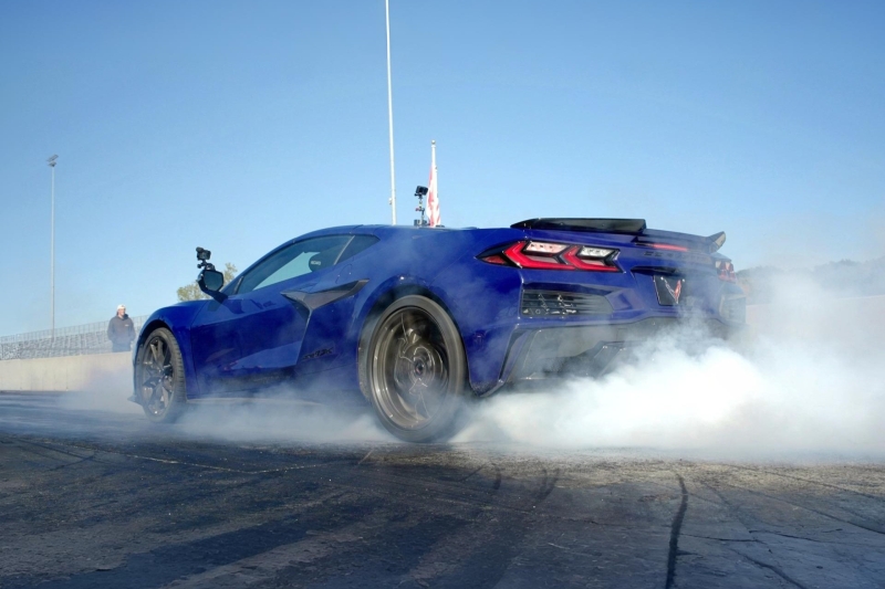 Chevrolet Corvette ZR1X официально стал самым быстрым серийным суперкаром Америки