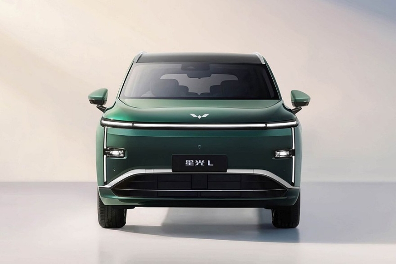 Кроссовер Wuling Starlight L от GM и SAIC: не особо богатый, зато с привлекательными ценами