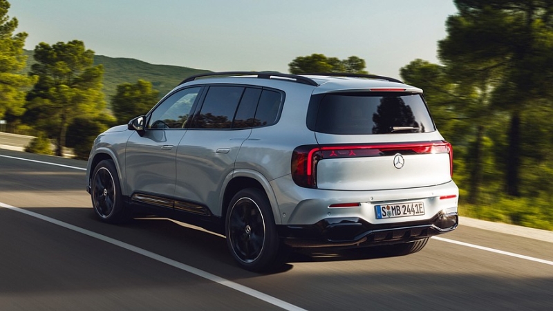 Mercedes-Benz рассекретил кроссовер GLB второго поколения, цены известны