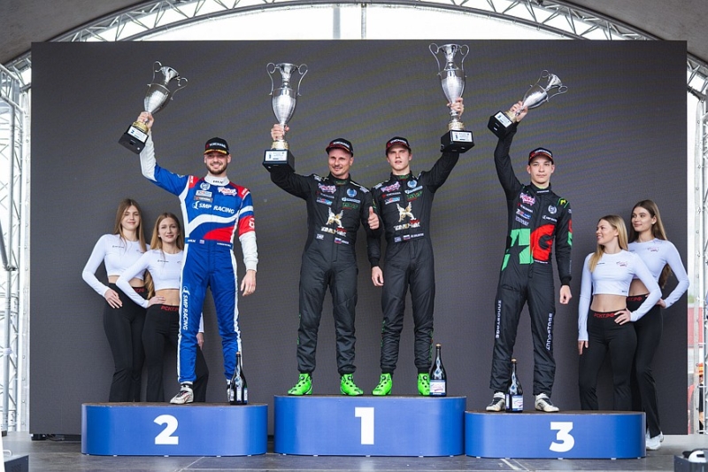 На трассе Moscow Raceway состоялось открытие нового сезона Российской серии кольцевых гонок