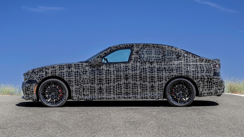 Новая бензиновая &laquo;трёшка&raquo; BMW готовится к премьере: дрифт-режим и дизайн в стиле i3