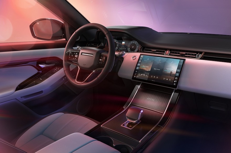 Range Rover посвятил Лондону спецверсии кроссоверов Evoque Hoxton и Velar Belgravia