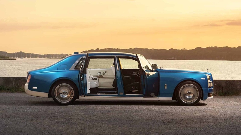 Rolls-Royce подготовил &laquo;сухопутную яхту&raquo;: представлен Phantom Regatta