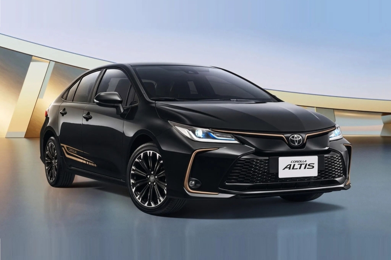 У автомобилей семейства Toyota Corolla появились юбилейные спецверсии
