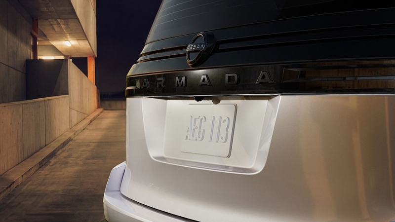 У внедорожника Nissan Armada появилась затемнённая версия